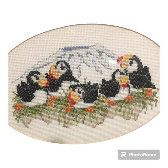 1997 Vintage Puffins Framed Cross Stitch Picture - Handcrafted Artwork - Picture 2 of 4